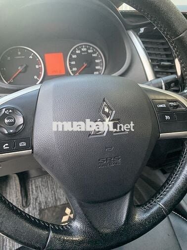 Mitsubishi Triton 2016 4x2 AT - 130000 km