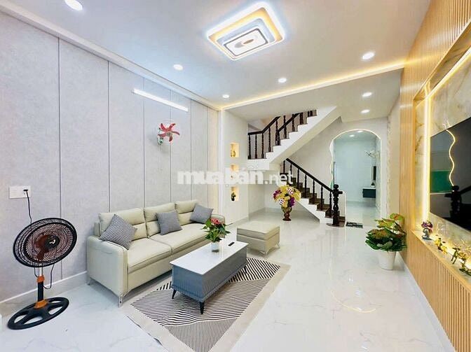 Bán nhà Hiệp Thành 45, dt 4x14 3 lầu, hẻm xe hơi thông.