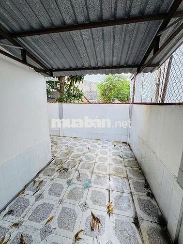 Nhà ngay thị trấn Củ chi  hơn 170m2 giá chỉ 740 triệu, bao giấy SHR