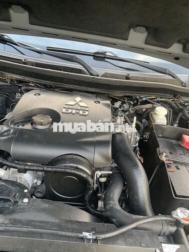 Mitsubishi Triton 2016 4x2 AT - 130000 km