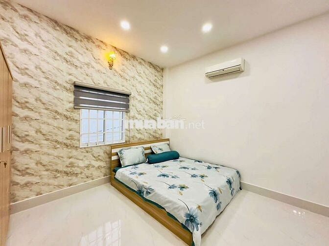 Bán nhà Hiệp Thành 45, dt 4x14 3 lầu, hẻm xe hơi thông.