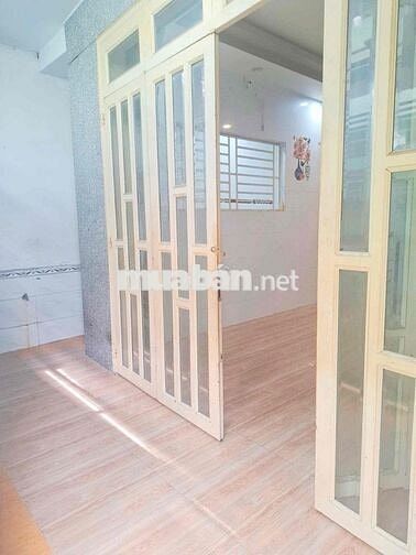 Cho Thuê Nhà 01 Trệt 03 Lầu ( Ngần Trường Nguyễn Bình Khiêm )