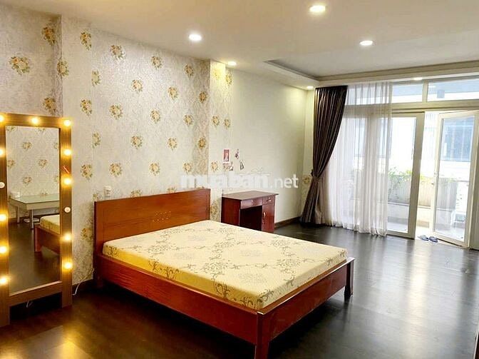 Phòng ~27m2, full nội thất, HXH 382 Lê Hồng Phong P1 Q10