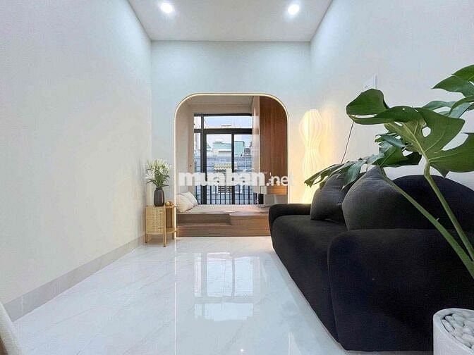 QUẬN 10- VIEW KÍNH XỊN FULL NT- VẠN HẠNH MALL, CẦU NGUYỄN TRI PHƯƠNG
