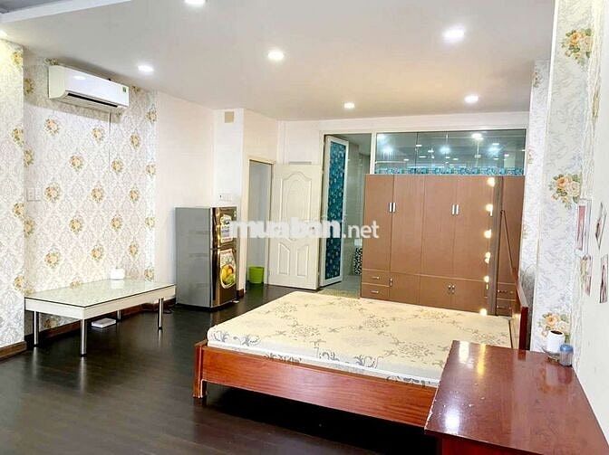 Phòng ~27m2, full nội thất, HXH 382 Lê Hồng Phong P1 Q10