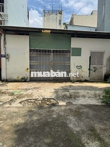 Cho thuê kho Hẻm 10 mét: 745/ Quang Trung P12 Gò Vấp
-Diện tích: 200m2
