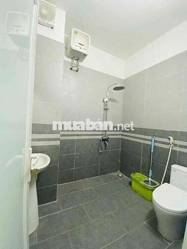 ✅ Cho thuê nhà 4 tầng mặt tiền : 2/9 , gần Cầu Hoà Xuân