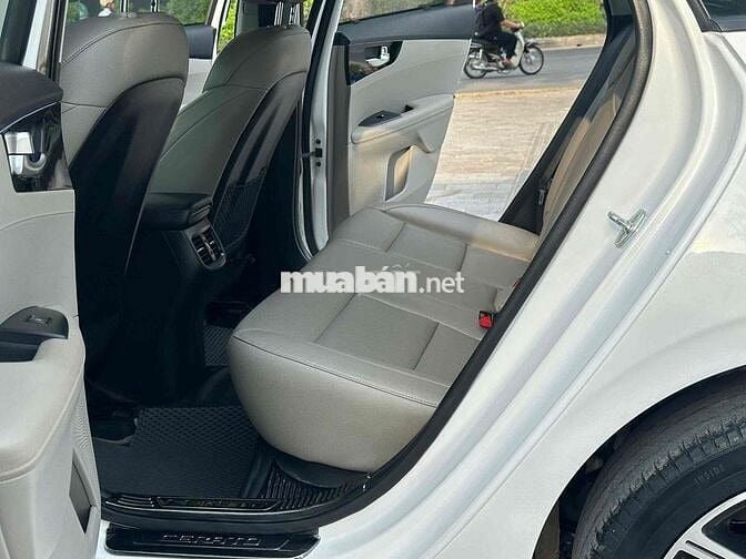 Kia Cerato 2020 1.6 AT Deluxe - 69000 km bao zin