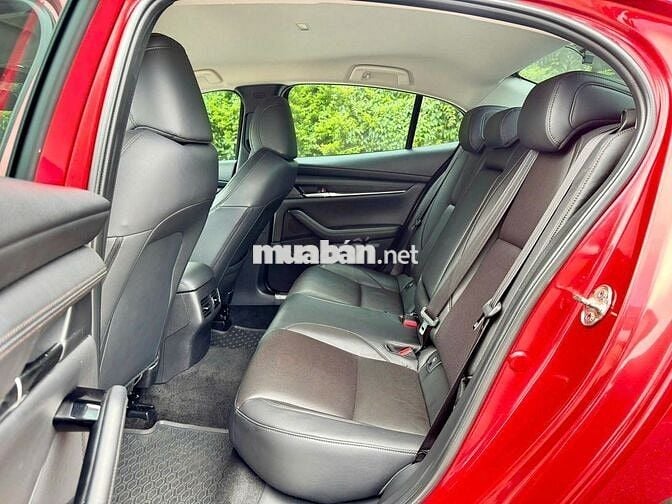 Mazda3 sx 2023 luxury Odo 2.7v km Giá bán 580tr