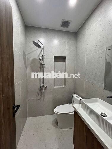 CHỈ 6.2TỶ- NHÀ HẺM XE HƠI SÁT ĐẦM SEN- 3TẦNG ĐẸP- 60M2