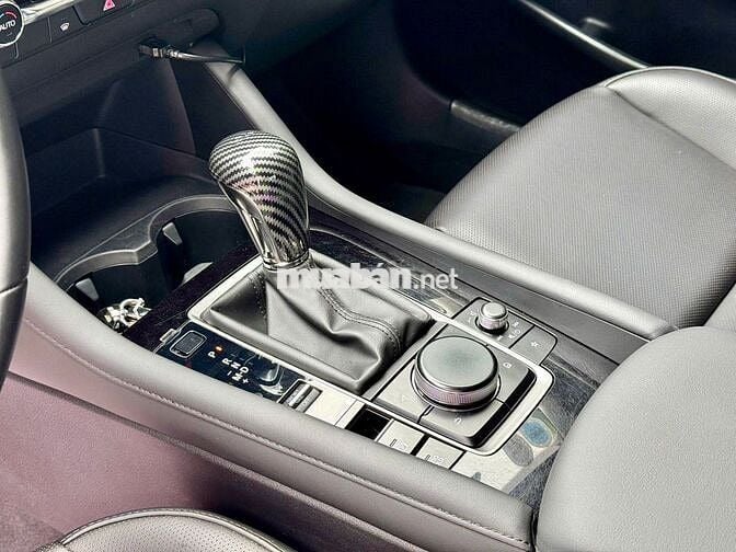 Mazda3 sx 2023 luxury Odo 2.7v km Giá bán 580tr