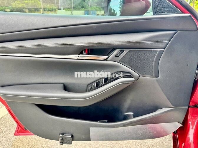 Mazda3 sx 2023 luxury Odo 2.7v km Giá bán 580tr