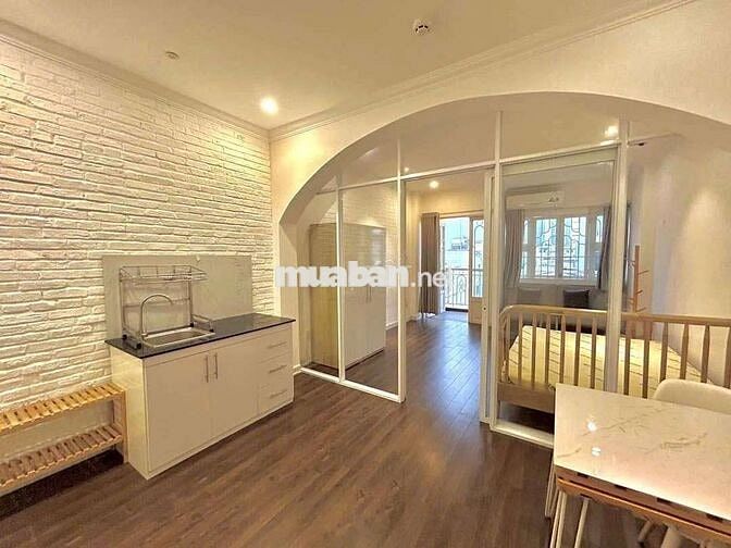 Căn Hộ 1 Phòng Ngủ Ban Công Siêu Đẹp Ngay Cầu Khánh Hội Quận 4
