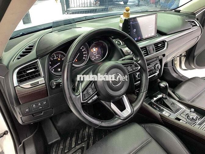 Mazda 6 2018 2.0L Premium - 93000 km