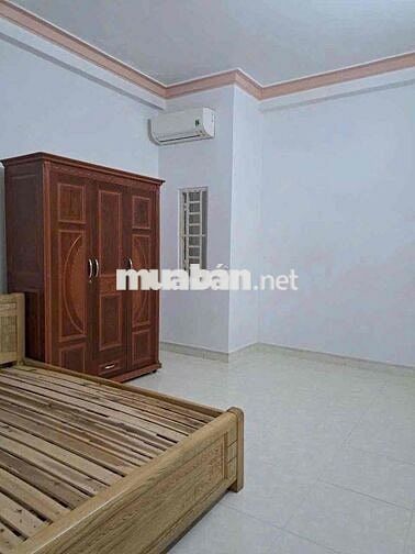 Cho Thuê Nhà Cách Chợ Tam Hà 500m,p.Linh Đông 3 tầng hẻm xe hơi 12tr