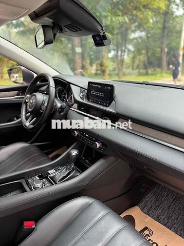 Mazda 6 2024 Premium 2.0 AT - 9999 km