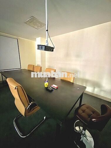 Văn phòng 130m2 phố Hoàng Quốc Việt,Q.Cầu Giấy