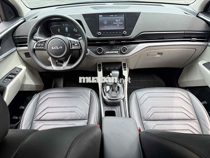 Kia Carens 2024 1.5G IVT