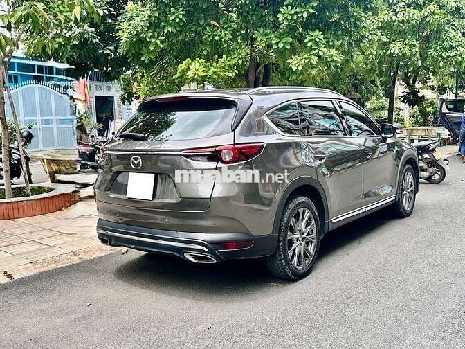 Cần bán Mazda CX 8 model 2020 Luxury màu xám đẹp