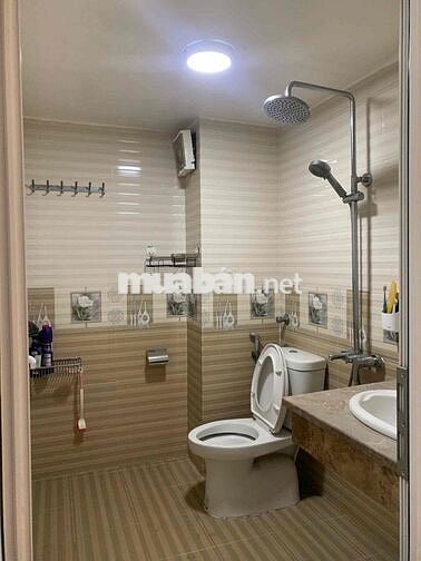 phòng trọ đep Ngọc Lâm 22m2 ô tô đỗ cửa cho thuê