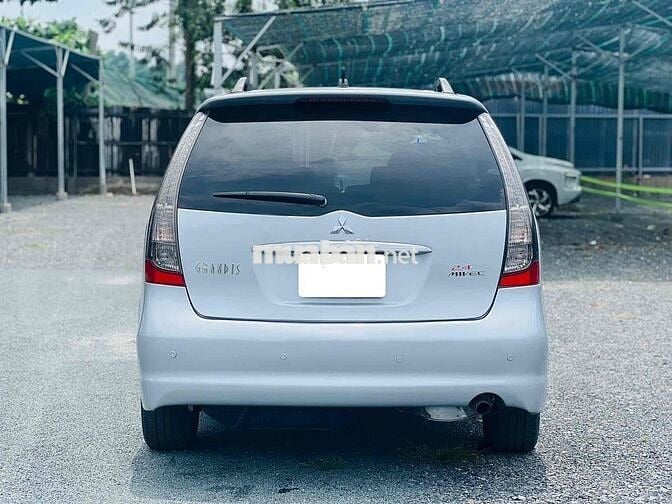 Mitsubishi Grandis 2005 2.4 AT - 165000 km
