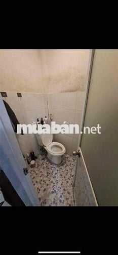nhà nhỏ 1 lầu 1 pn 1 wc có máy lạnh tủ lạnh gần pvđ