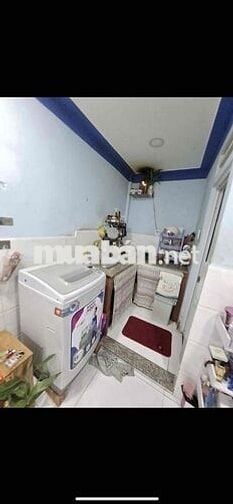 nhà nhỏ 1 lầu 1 pn 1 wc có máy lạnh tủ lạnh gần pvđ