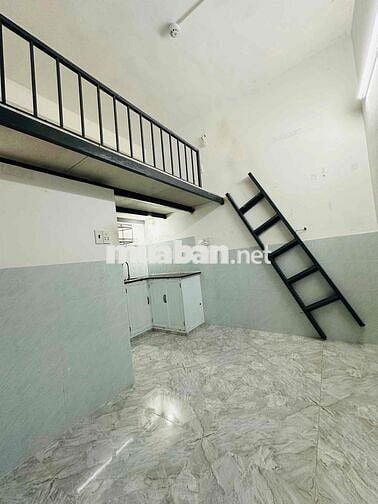 PHÒNG DUPLEX CÓ MÁY LẠNH, CỬA SỔ TRỜI- 20m2- GẦN ĐẠI HỌC GIA ĐỊNH