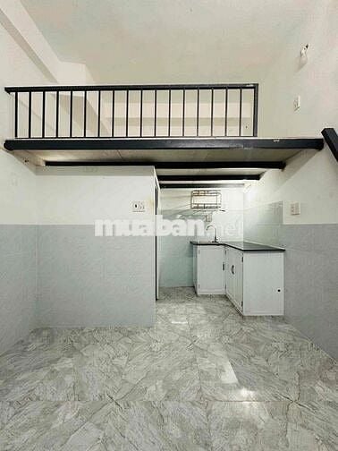 PHÒNG DUPLEX CÓ MÁY LẠNH, CỬA SỔ TRỜI- 20m2- GẦN ĐẠI HỌC GIA ĐỊNH