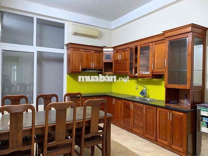 phòng trọ đep Ngọc Lâm 22m2 ô tô đỗ cửa cho thuê