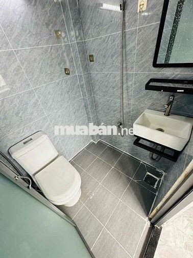 PHÒNG DUPLEX CÓ MÁY LẠNH, CỬA SỔ TRỜI- 20m2- GẦN ĐẠI HỌC GIA ĐỊNH
