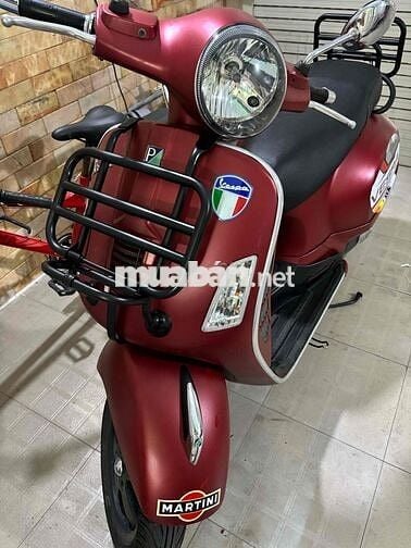 vespa gts ie nhập ý