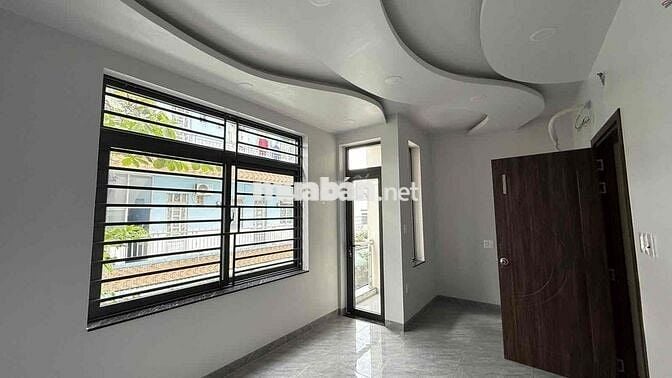 GIÁP TÂN PHÚ🧧 🎋 DT: 55M2 ( 5,5 x 10 ) - 4 TẦNG - 4PN - HẺM XE TẢI -