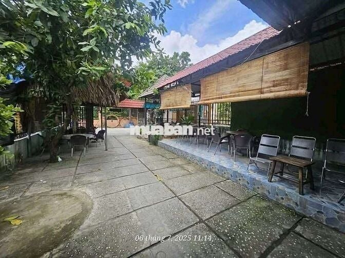 Nhà và quan cà-phê cần bán gấp trung tâm lái Thiêu