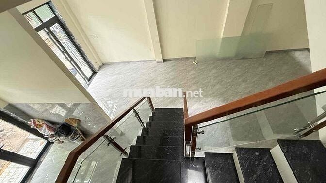 GIÁP TÂN PHÚ🧧 🎋 DT: 55M2 ( 5,5 x 10 ) - 4 TẦNG - 4PN - HẺM XE TẢI -