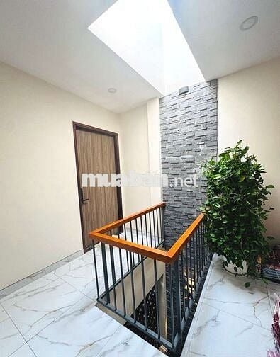 3Phòng Ngủ - 85m2 Nhà nở hậu Đường Nguyễn Sơn. Nội thất cao cấp 🌹