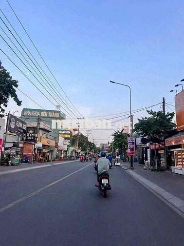 Đất giá ngộp cần bán gấp , Đ.Đoàn Nguyễn Tuấn ,Tân Túc,BChánh Full thổ