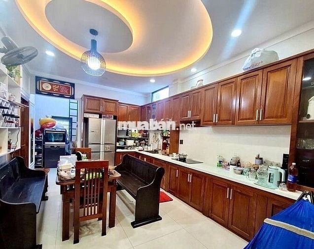 BÁN NHÀ HẺM XE HƠI GẦN GIGAMALL THỦ ĐỨC -230M2 -2 TẦNG -DÒNG TIỀN 30TR