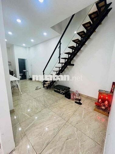 Cho thuê nhà HXH  Trần Đình Xu , P. Nguyễn Cư Trinh , Quận 1