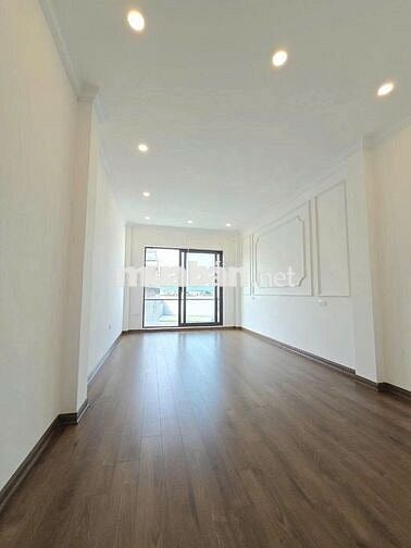 Thạch Bàn- Căn 5 Tầng, Thang máy - Nhà Mới , Full Đồ  -