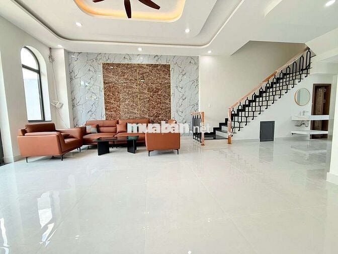 CHỈ 3.3TỶ SỞ HỮU NGAY NHÀ TRỆT 2 LẦU ĐẸP 150m2 SHR– BẾN XE MỚI HÓC MÔN