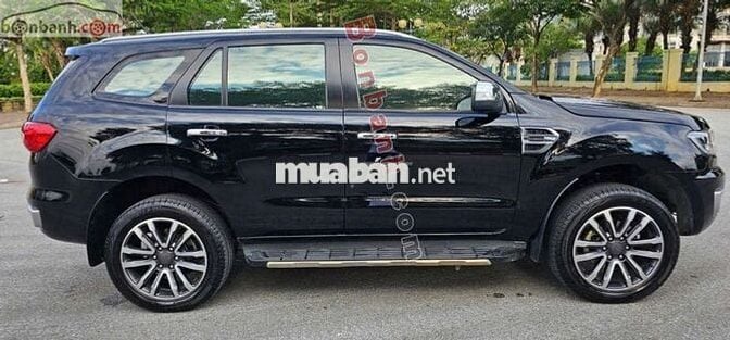 Ford Everest Titanium 2.0L 4x2 AT 2019 - 775 Triệu