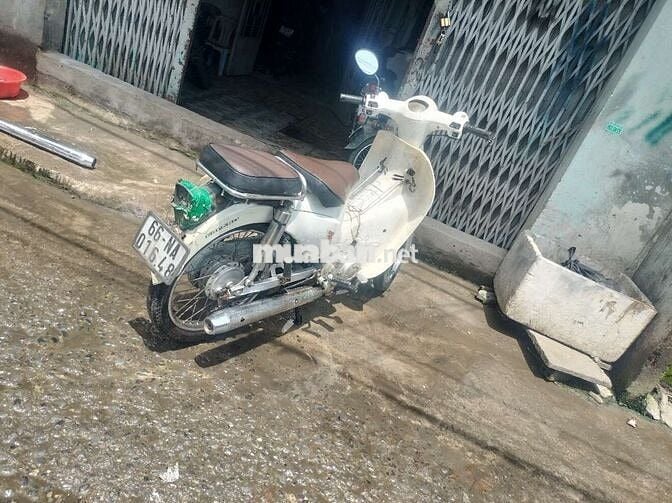 Cần bán chiếc cúp Việt Thái có giấy