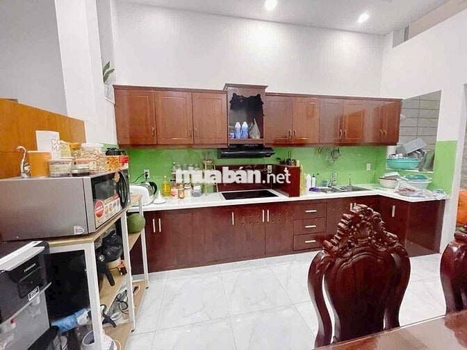 CHO THUÊ NHÀ PHƯỜNG TÂN QUÝ : 4 x 20M Đúc  1 trệt ,  2 lầu sân thượng
