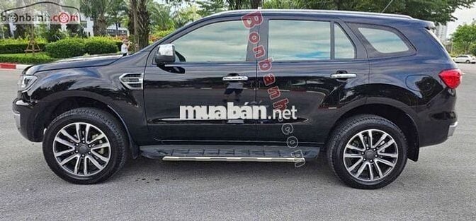Ford Everest Titanium 2.0L 4x2 AT 2019 - 775 Triệu
