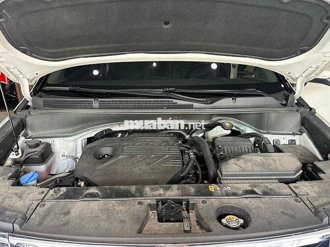 Hyundai Custin 2023 2.0 Cao cấp - 21000 km
