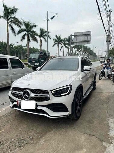 Mercedes Benz GLC 2021 300 4MATIC - 58000 km