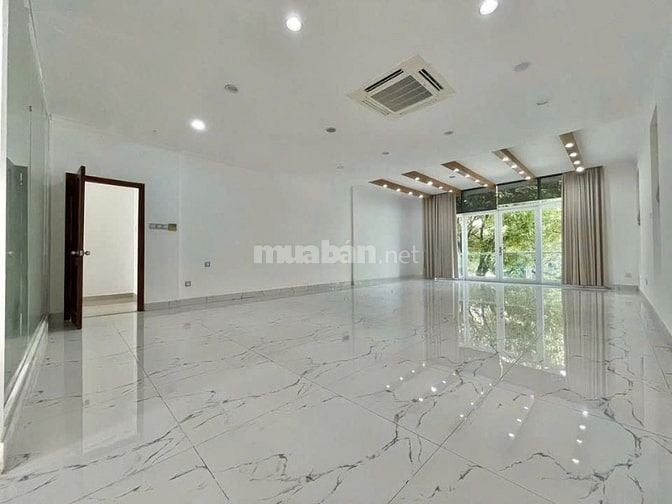 CHO THUÊ NHÀ NGANG 6M - MẶT TIỀN VÕ VĂN TẦN, PHƯỜNG 5, QUẬN 3