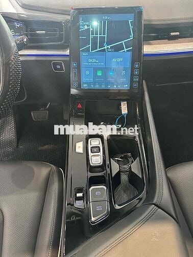 Hyundai Custin 2023 2.0 Cao cấp - 21000 km