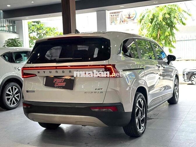 Hyundai Custin 2023 2.0 Cao cấp - 21000 km